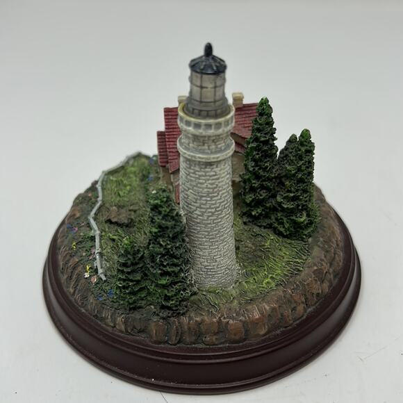 Thomas Kinkade Clearing Storms Vintage Lighted Figurine - Picture 2 of 12